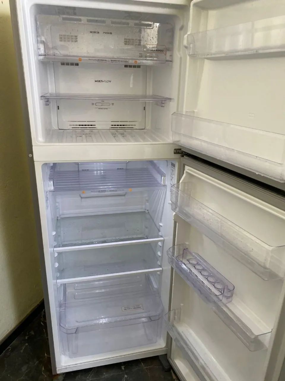 Vendo geladeira continental duplex frost free funcionando perfeitamente entrego   - Foto 3