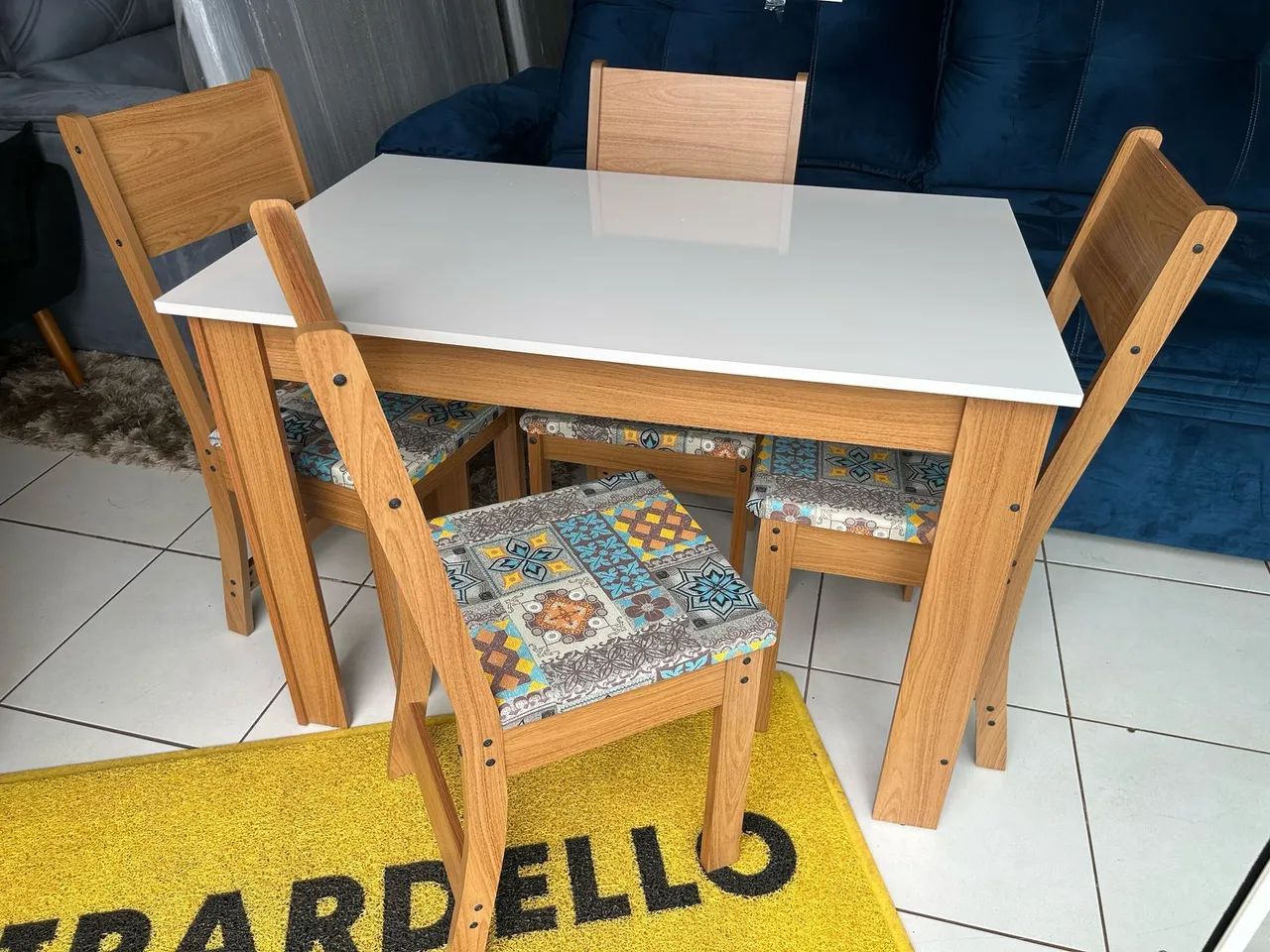 Mesa de Jantar 4 Cadeiras - MDF - Foto 4