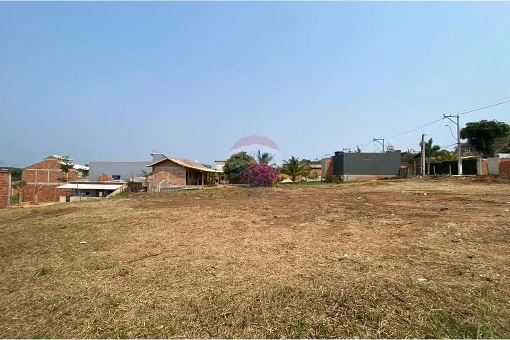 Dois terrenos geminados de 600m2 cada, á venda no bairro da Vila Verde (Rasa). - Foto 4