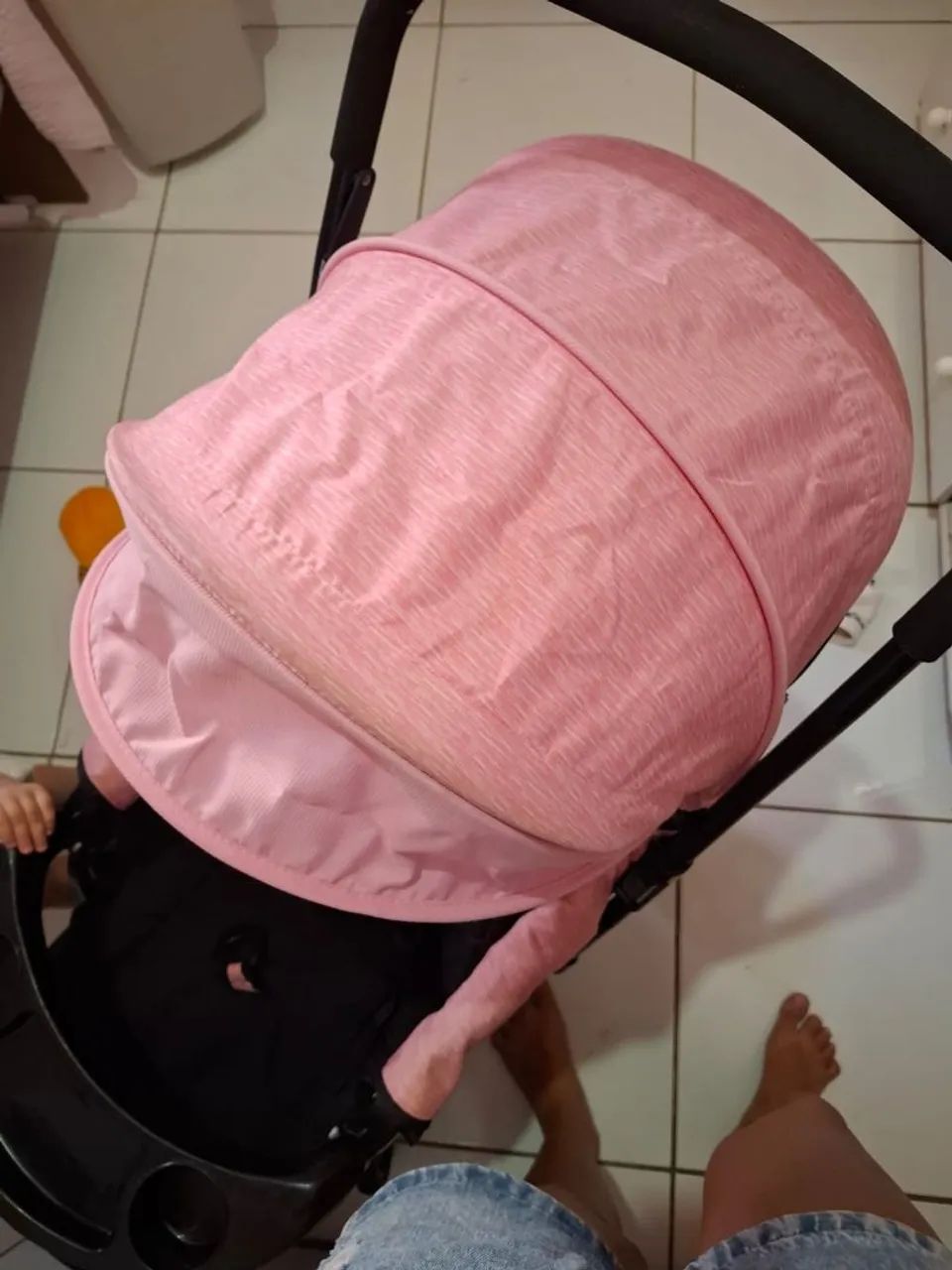 Carrinho de bebê+ bebê conforto  - Foto 3