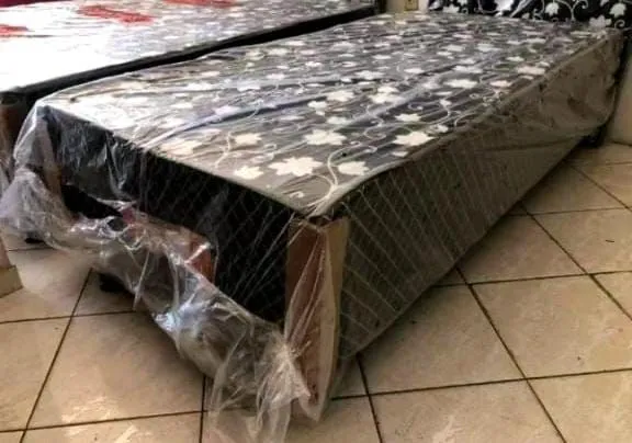 Cama box solteiro nova