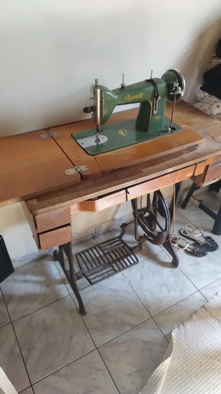 Máquina de costura Vigorelli - raridade! - Foto 3