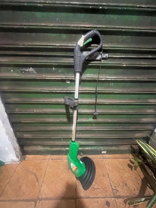 Aparador de grama Trapp