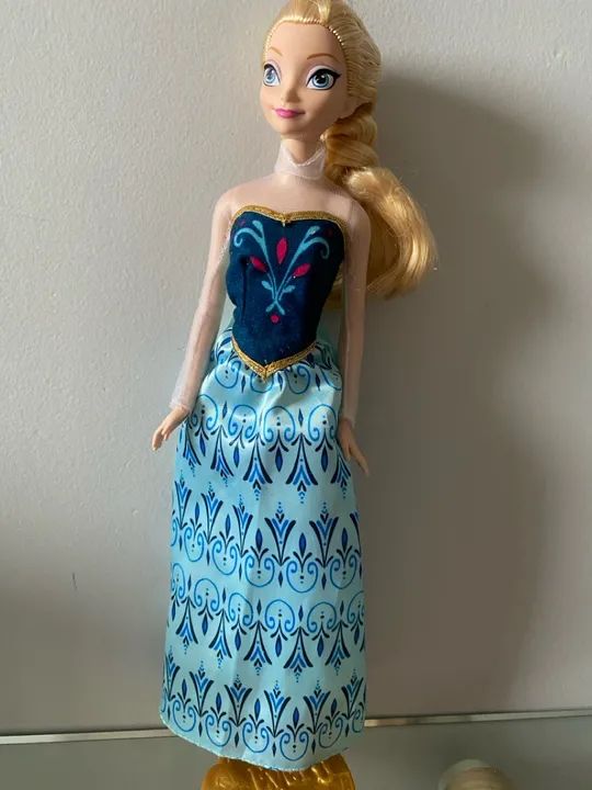 Boneca Frozen Disney - Brinquedos e Jogos