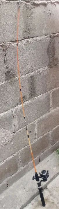 Vara de pesca + molinete 