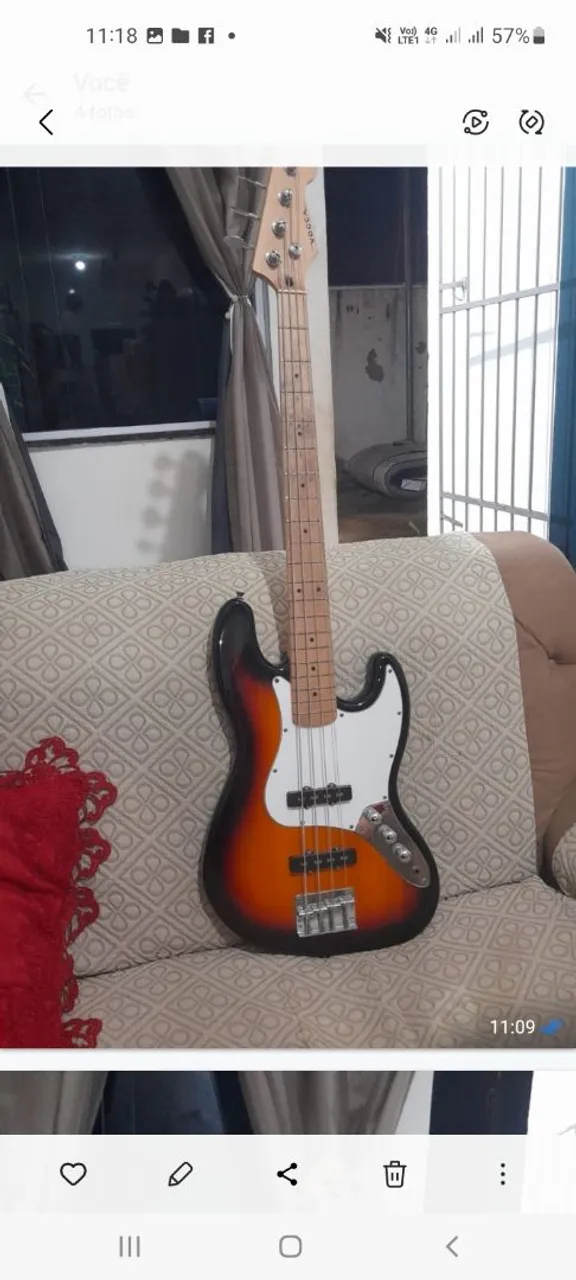 Baixo 4 Cordas Sunburst