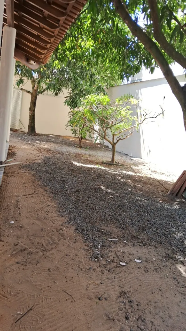 Alugo esta casa anual