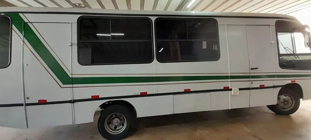 Motorhome Volkswagem 9-150 chassi longo 2008 - Motor Turbo - Foto 3