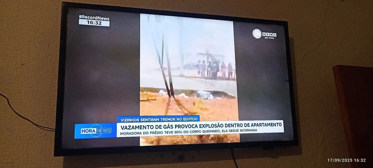 TV 32 e 40 polegadas Smart  Full HD - 12X no cartão  - Foto 4