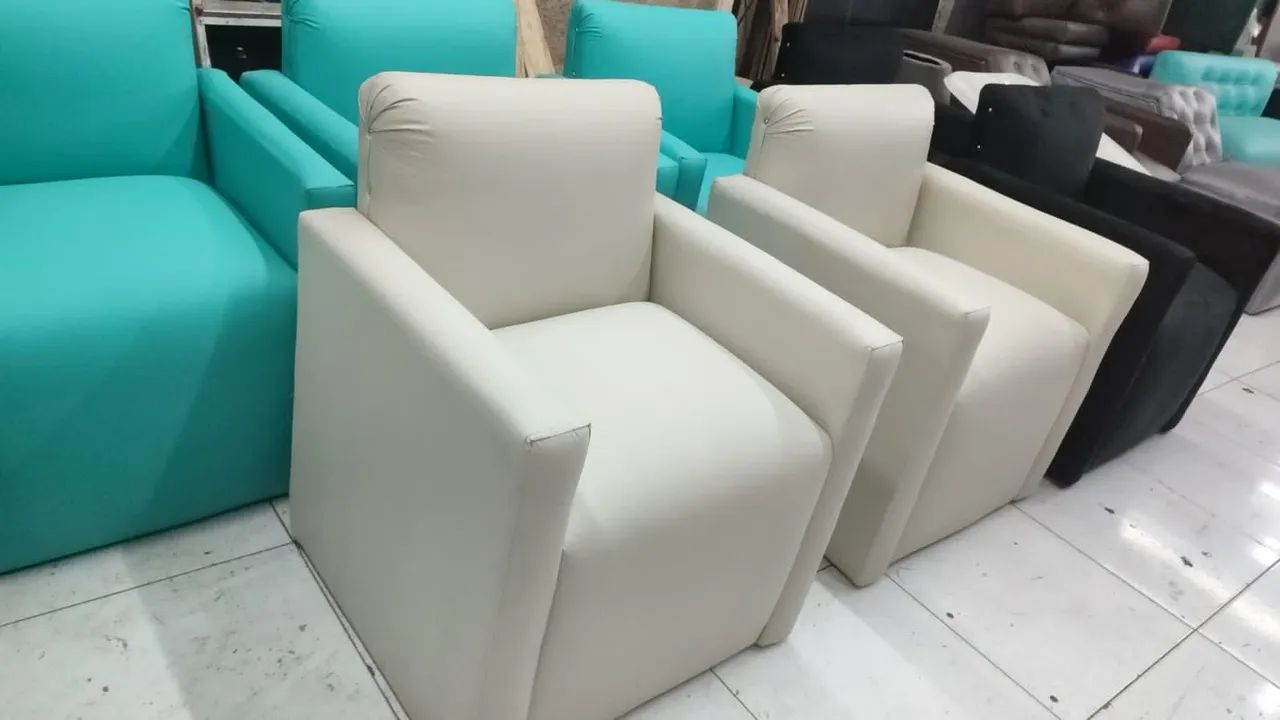 Poltrona Confortável em Veludo - R$199,99 - Foto 4