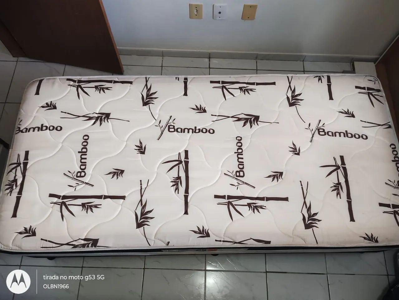 SINGLE MATTRESS AND TWO BED BASES IN EXCELLENT CONDITION!