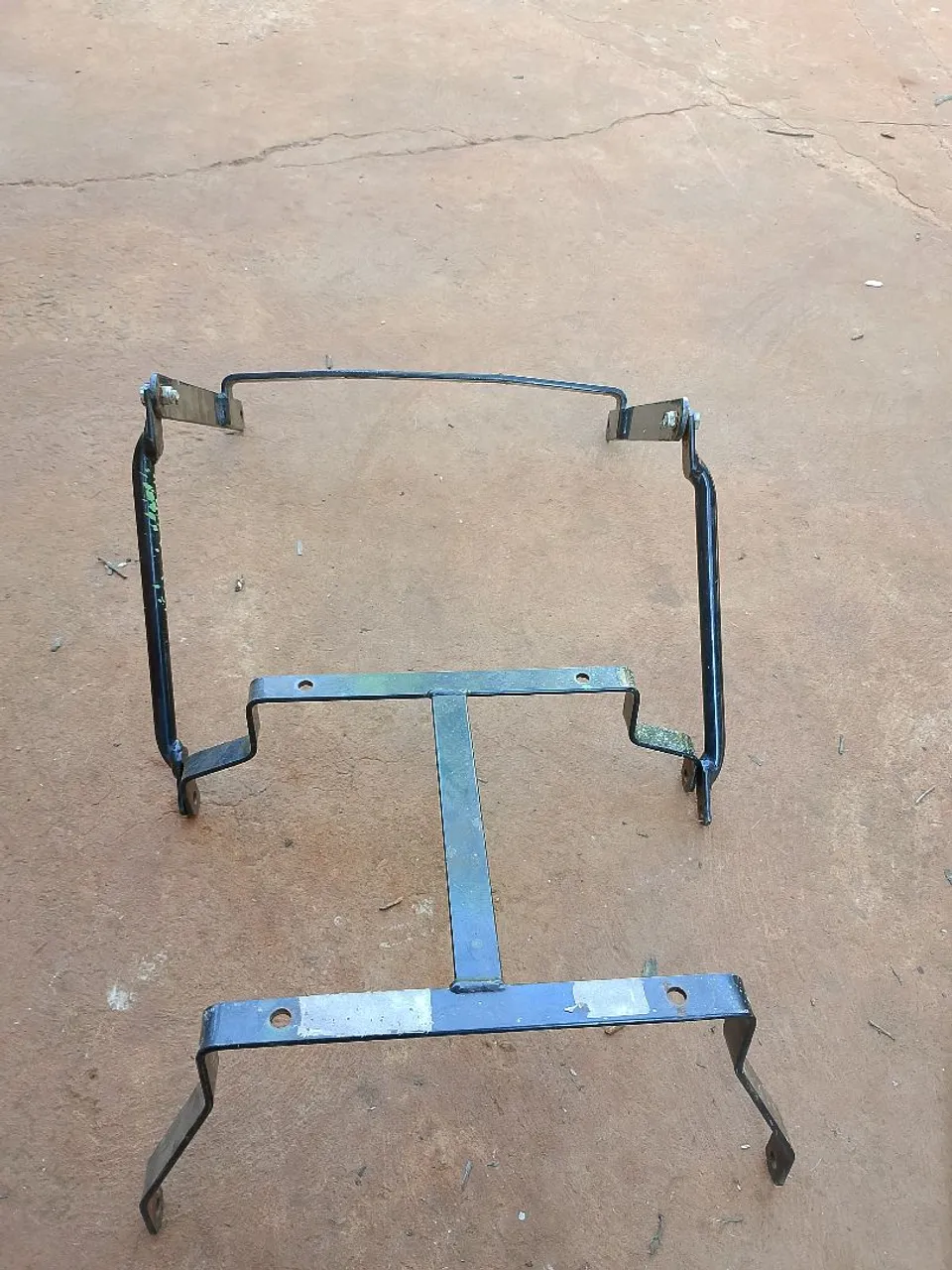Suporte baú pra moto mottu