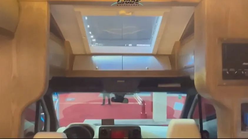 Mothorhome Globe 7,5 m, tudo Dometic e Victron.  - Foto 13