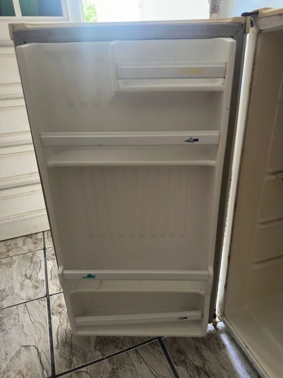 FRIGOBAR CONSUL 140L - Modelo CRT120BBNA | GELA MUITO! - Foto 2