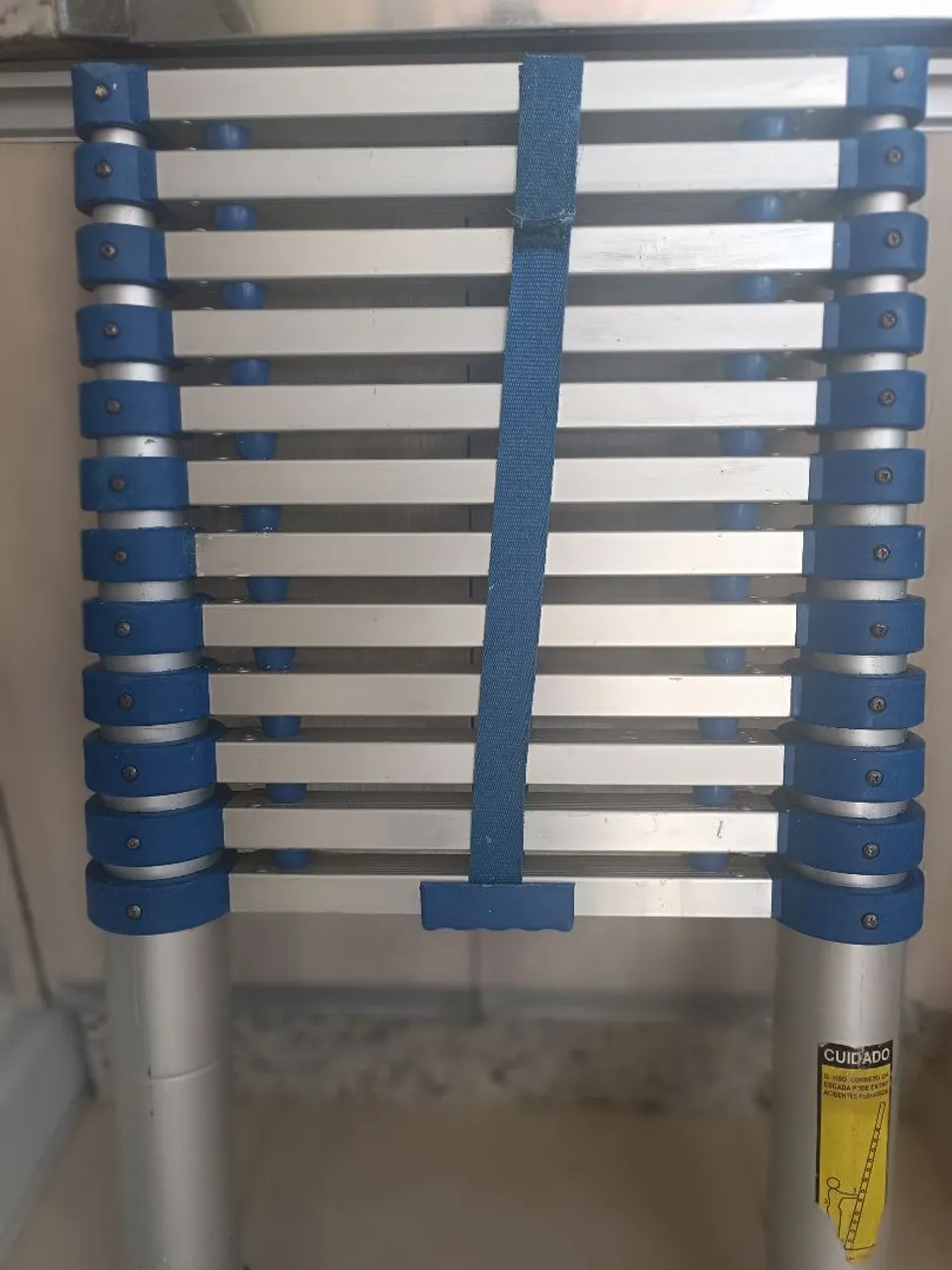 Escada Extensível Telescópica de Alumínio