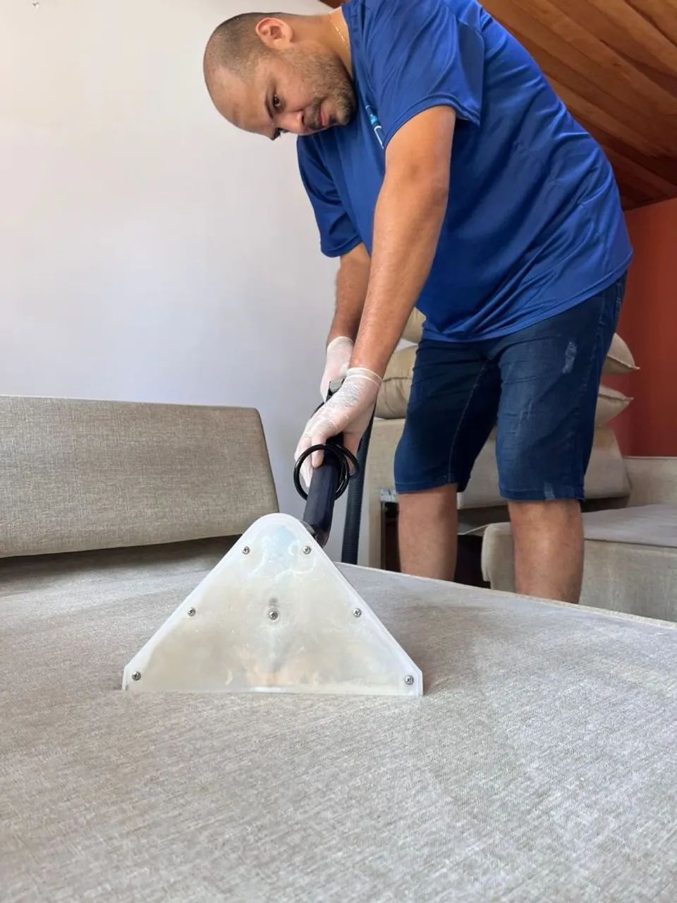 Higienização e impermeabilização de estofados  - Foto 2