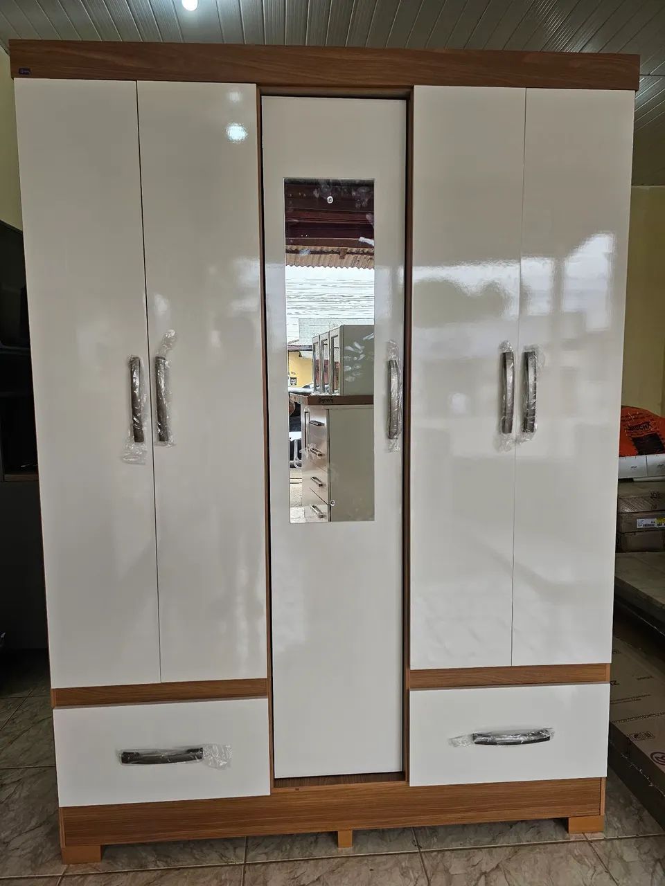 Guarda roupa casal novo 