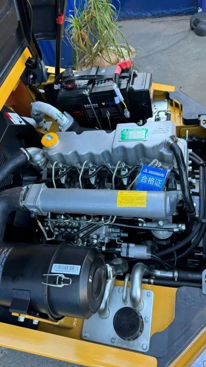 Empilhadeira 3T - Plasnox - Foto 3