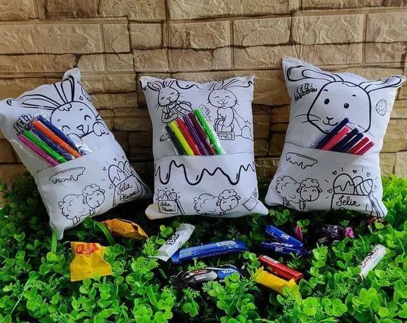 Almofadas de Páscoa - Coelhinho - Decorativas - Foto 2
