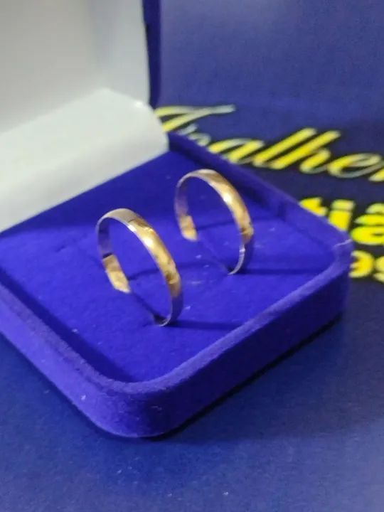 Par de Alianças de Ouro 18k