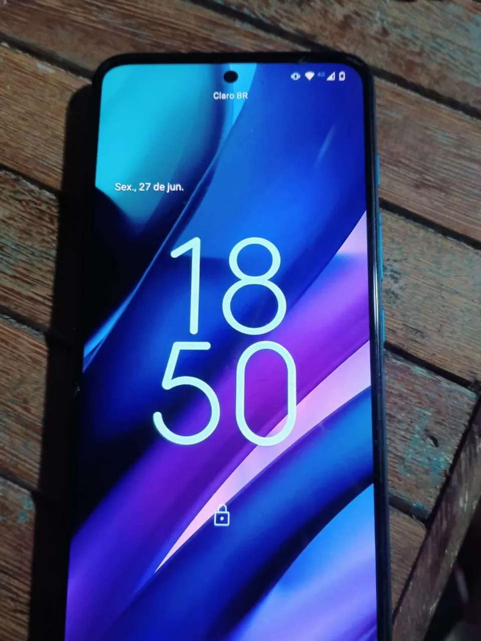Motorola G71 top