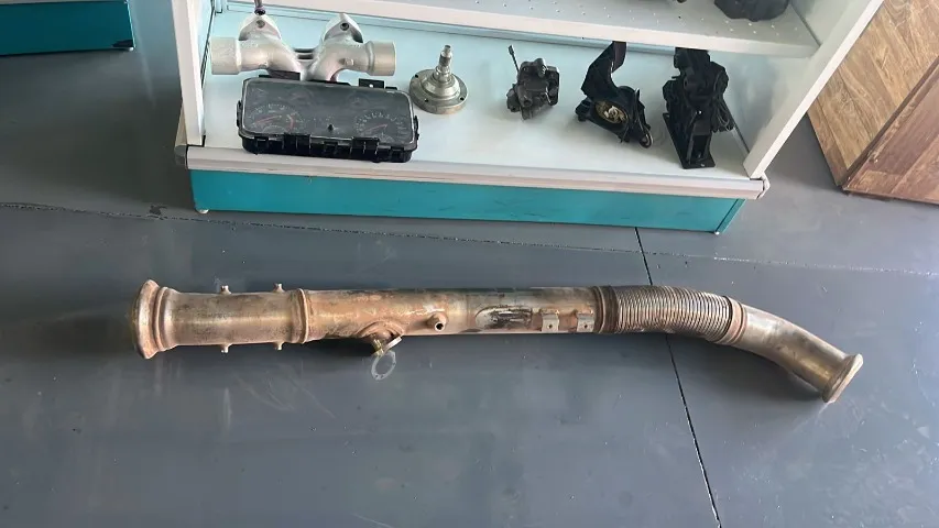 Tubo de Saída do escape volvo vm 270 vm 330