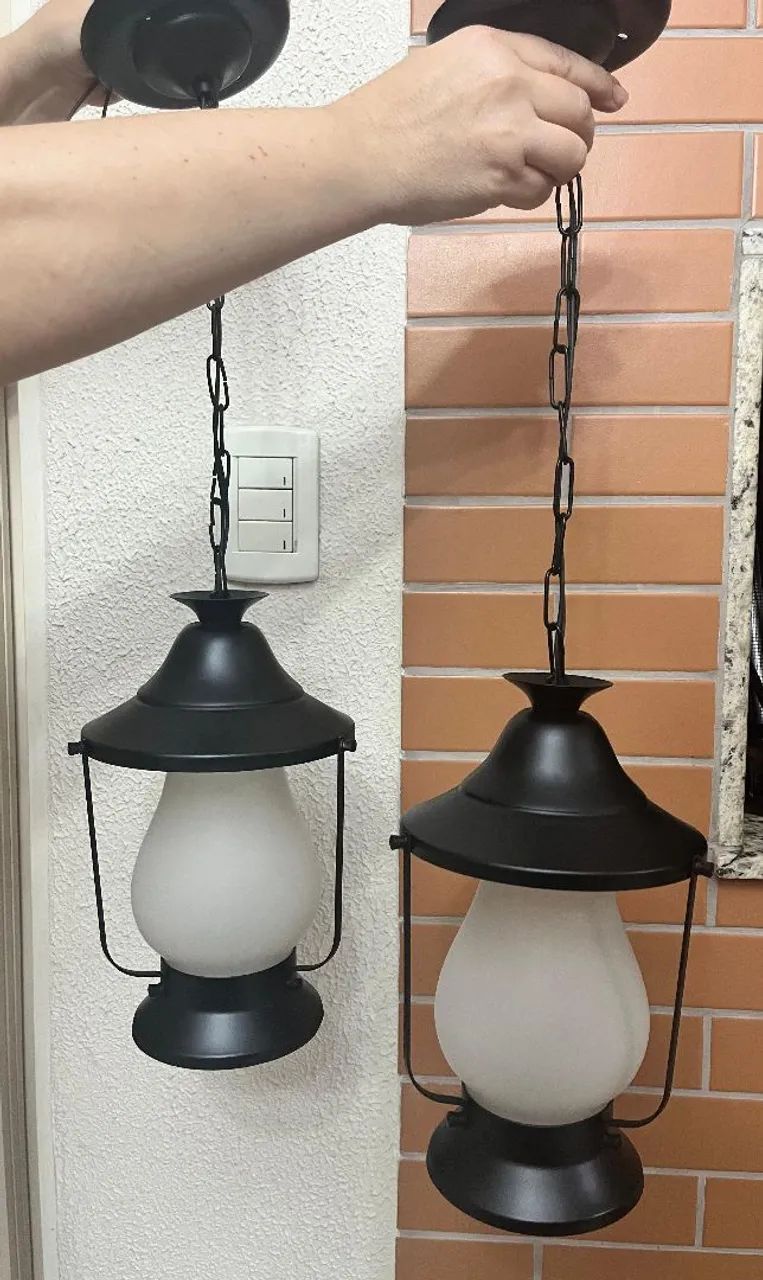 Luminárias modelo lampião em alumínio  - Foto 5