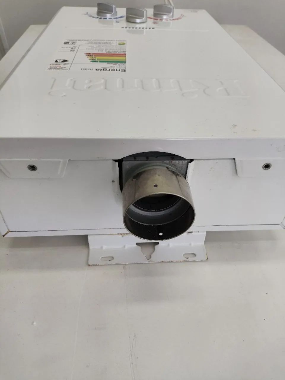 Aquecedor de água a gás Rinnai - reu 600 br fe 7 litros - Foto 2