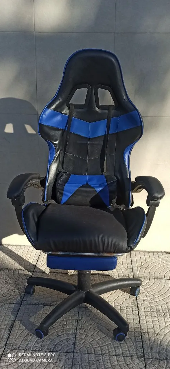 Cadeira Gamer Ergonômica com Rodas e Design Moderno - Conforto e Estilo