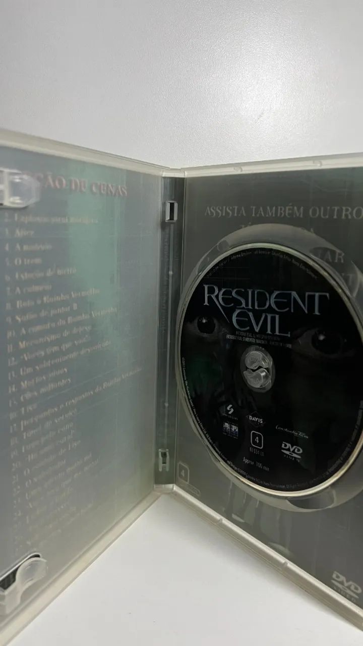 DVD - Resident Evil O Hóspede Maldito: Edição de Luxo - CDs, DVDs