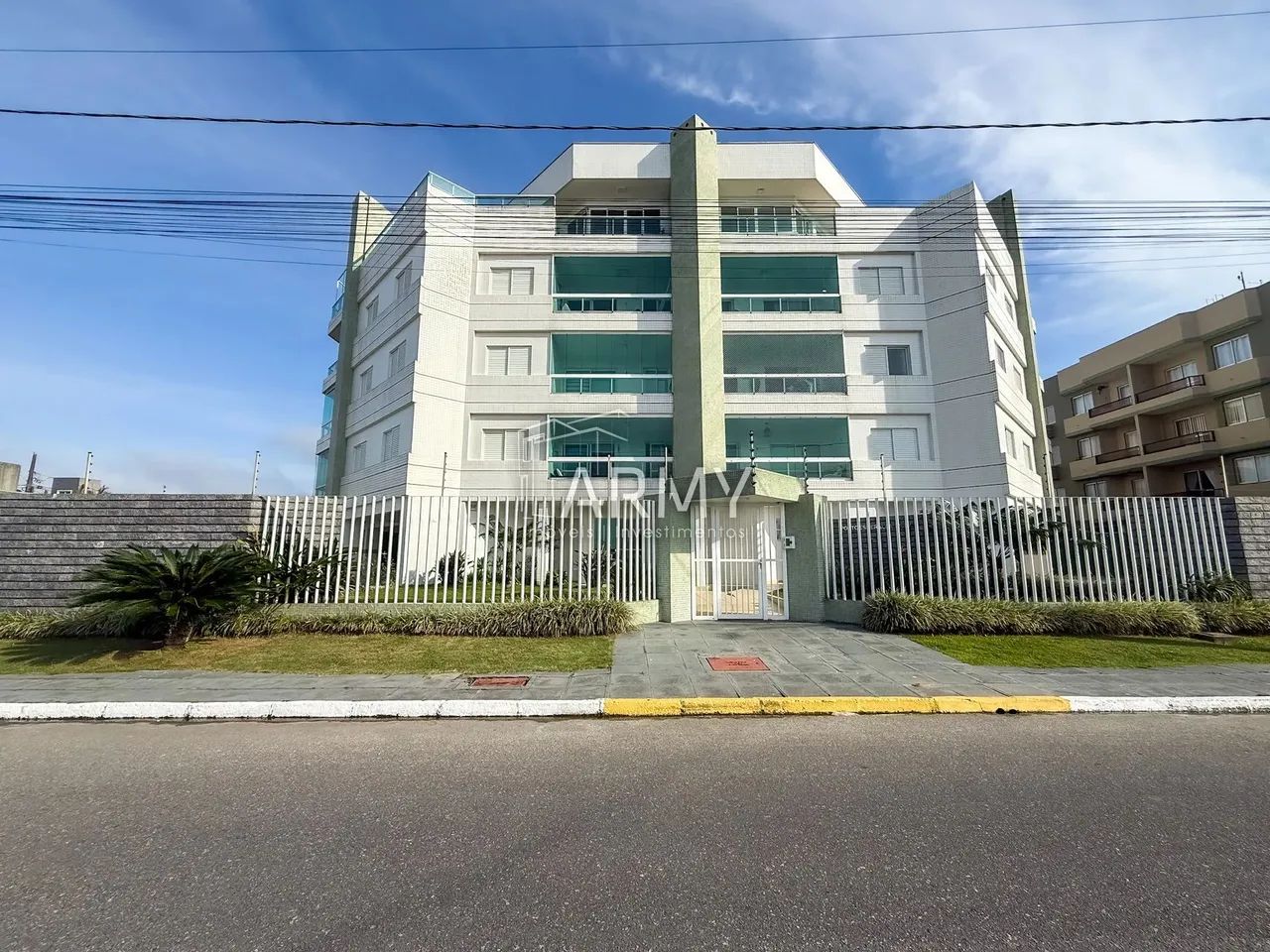 APARTAMENTO A BEIRA MAR VENDA 3 QUARTOS MATINHOS BALNEÁRIO MONÇÕES