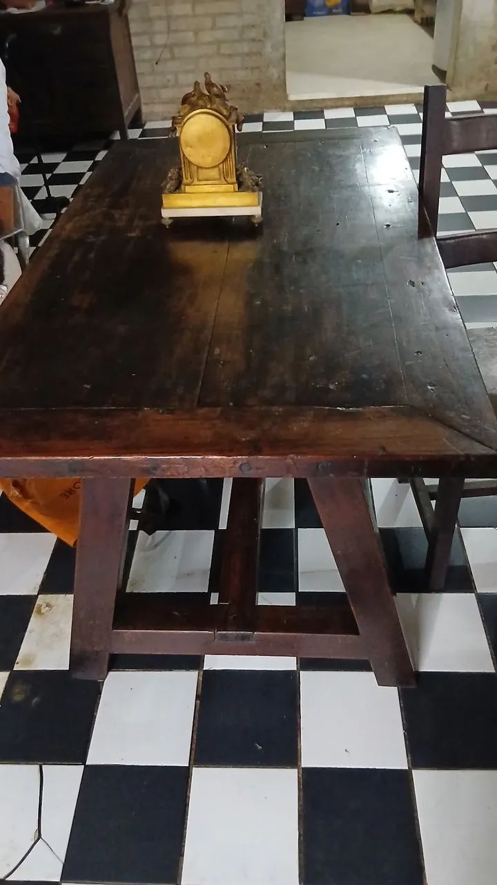 Mesa de madeira maciça 4 lugares  - Foto 3