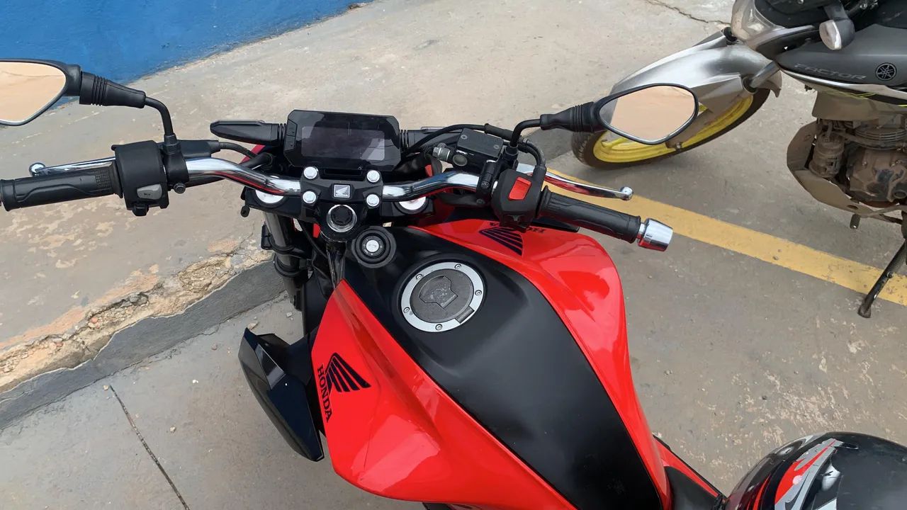 CB300f - 2023 - Foto 4