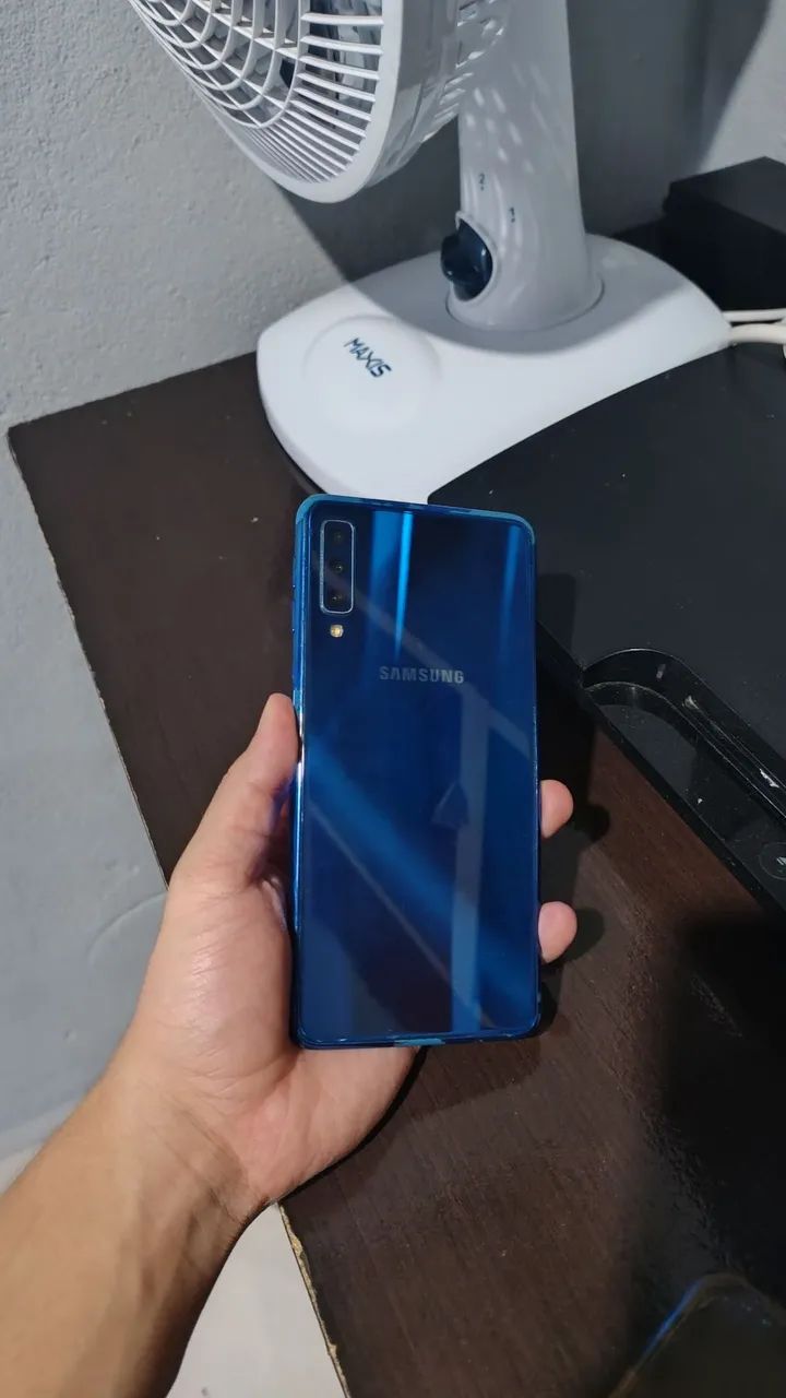 Celular, Samsung Galaxy A7 2018 - Foto 4