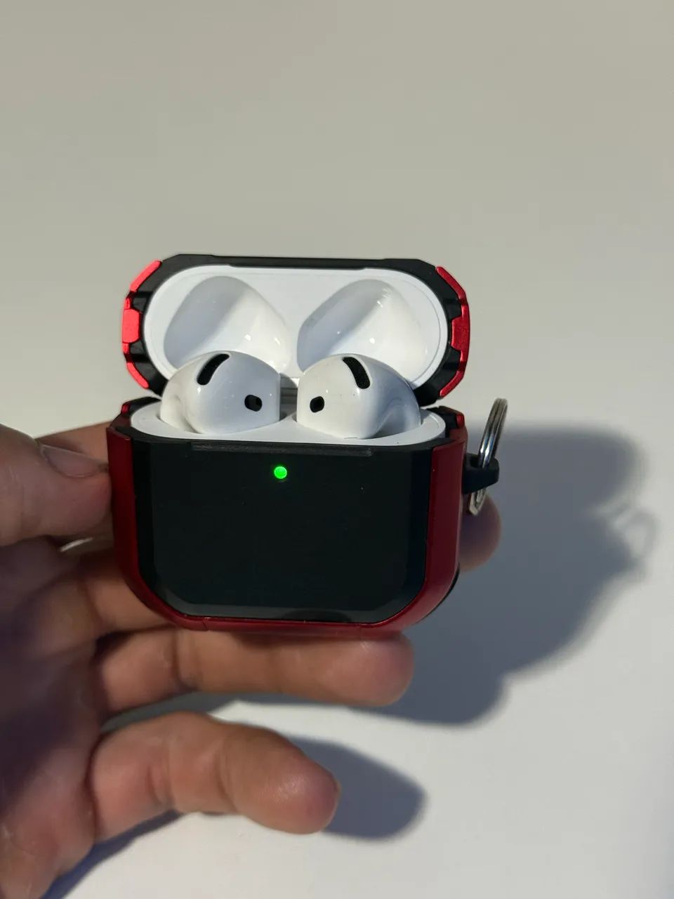 Apple AirPods 4 Wireless EarbudsUp - Fones de Ouvido - Chácaras de