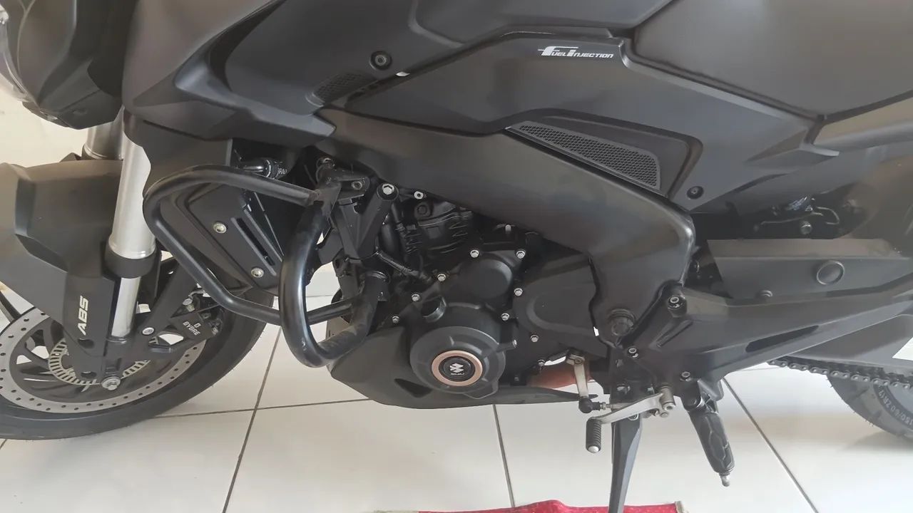 BAJAJ 400 - Foto 3