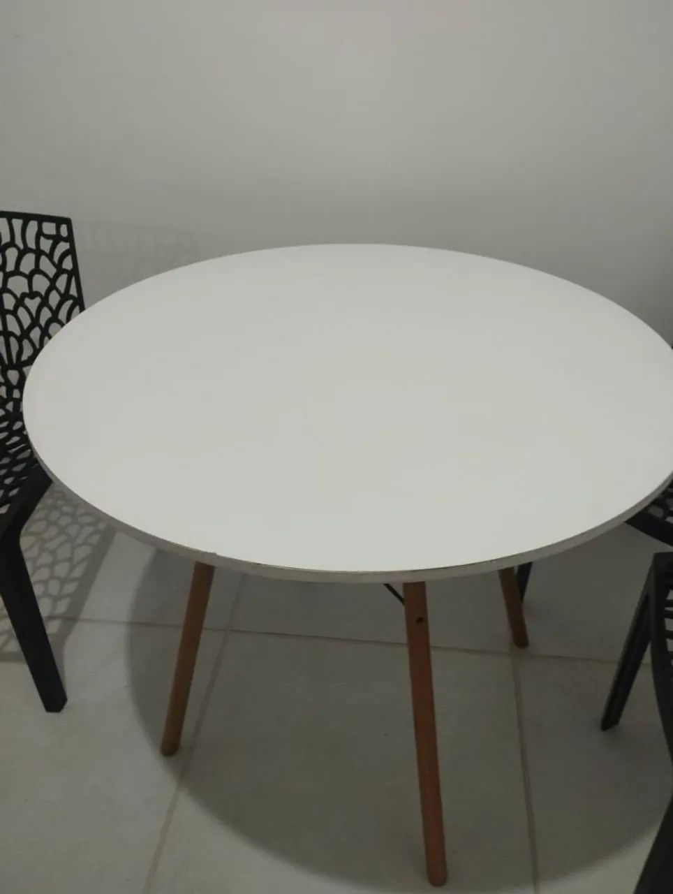 Mesa e cadeiras  - Foto 2