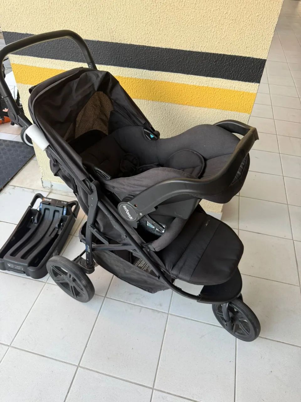 Carrinho e bebê conforto em ótimo estado. Completo.  - Foto 5
