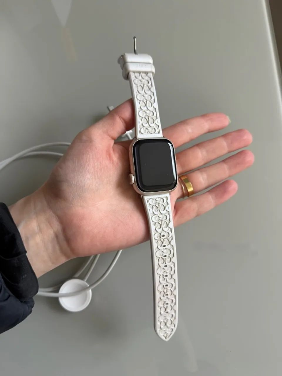 Apple Watch Series 8 com pulseira da COACH - Foto 2