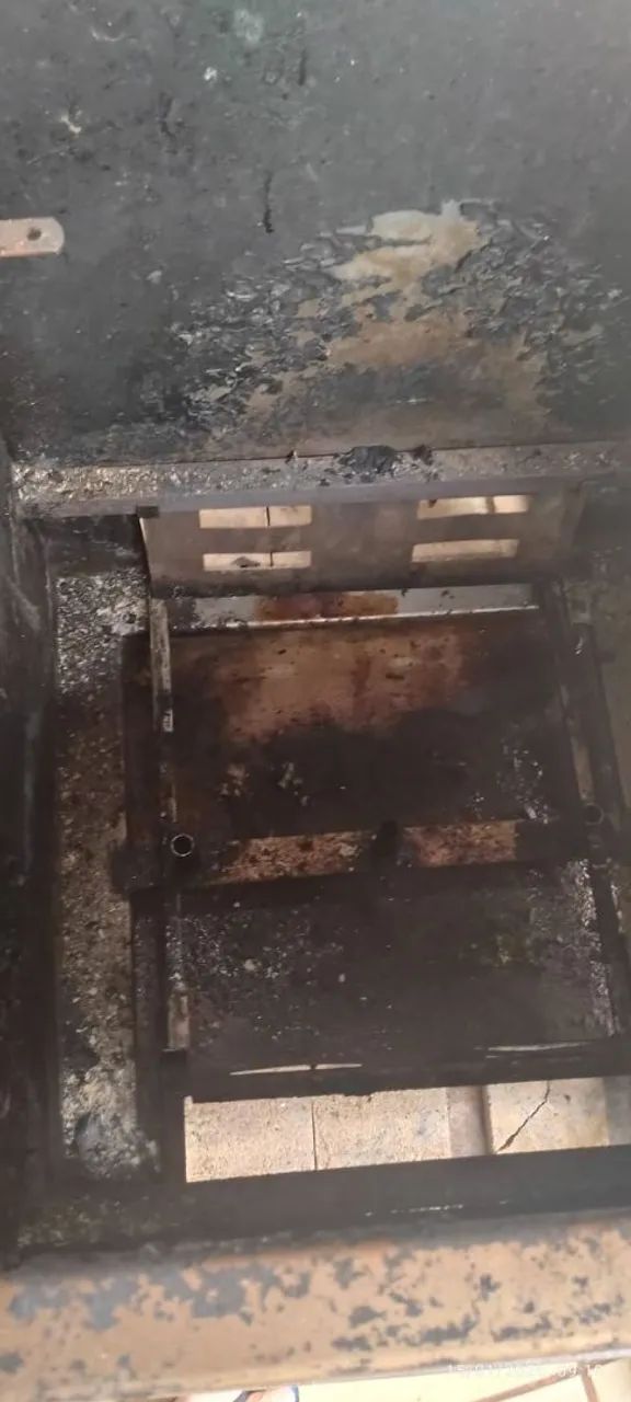 Churrasqueira Profissional a Bafo e Defumador - Foto 4