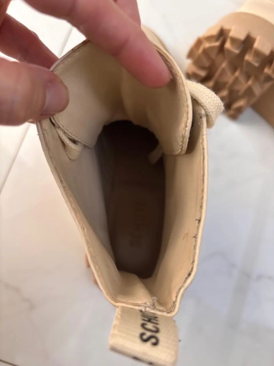 BOTA SCHUTZ EM COURO. - Foto 5