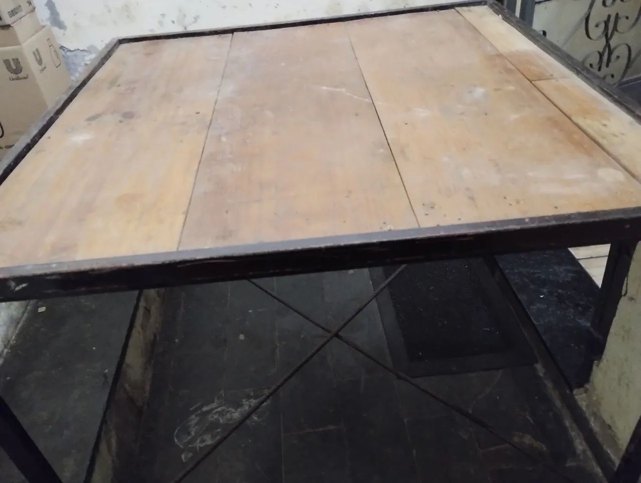 Mesa Funcional com Estrutura de Ferro. - Foto 5