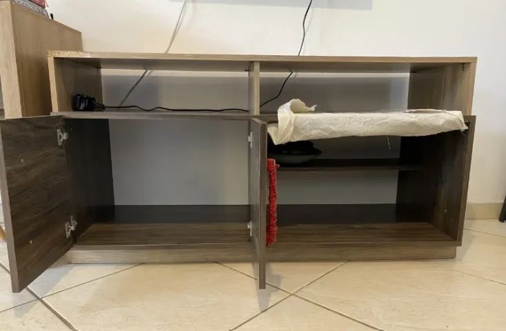 Rack para TV com Armário e Nichos - Madeira - Foto 2