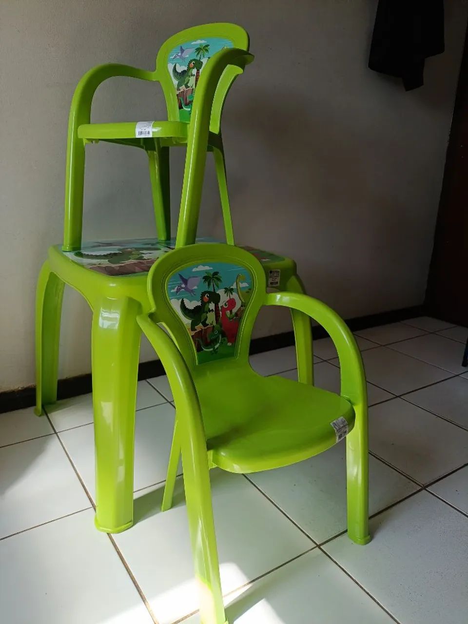 Mesa e cadeira infantil 