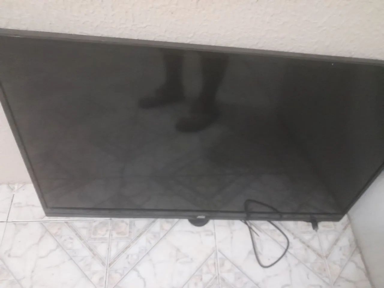 Tv de 42 polegadas com defeito por 100 reais fone * 