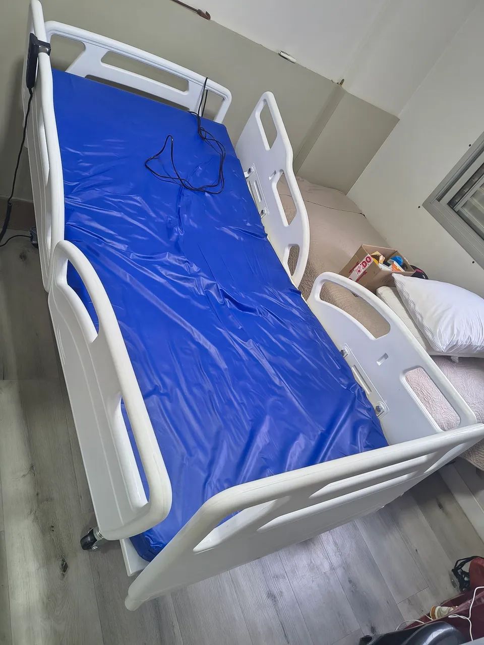 CAMA HOSPITALAR MOTORIZADA MCR + COLCHÃO  - Foto 3