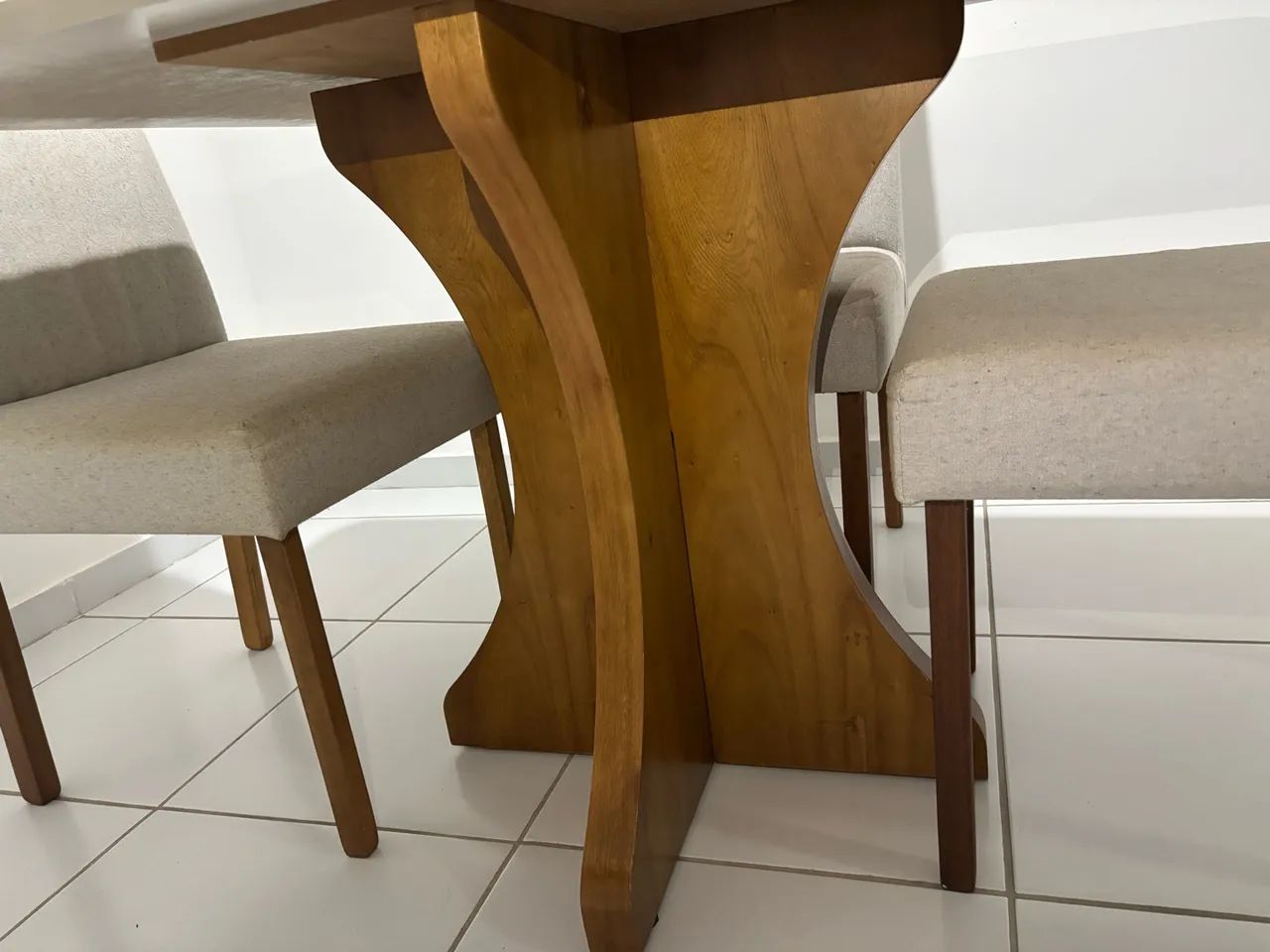Conjunto de Mesa de Jantar Branca + 4 cadeiras - Foto 4
