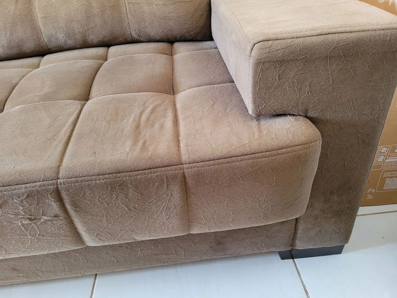 Sofá marrom muito conversado sem detalhes  - Foto 3