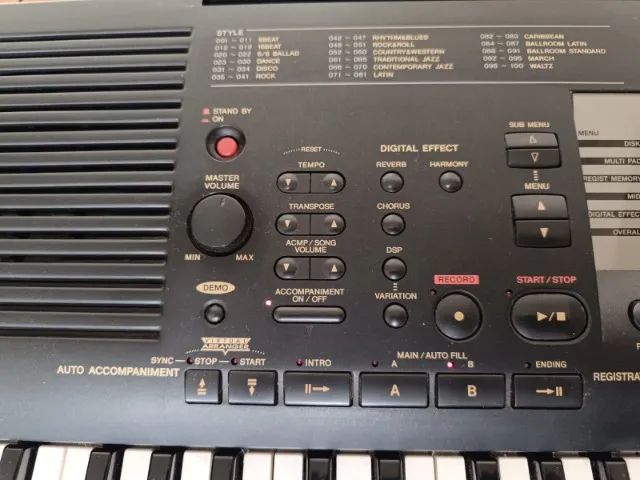 Teclado Yamaha PSR 630 - Foto 4
