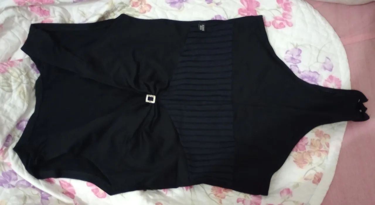 Vendo body sem bojo, veste do PP ao P